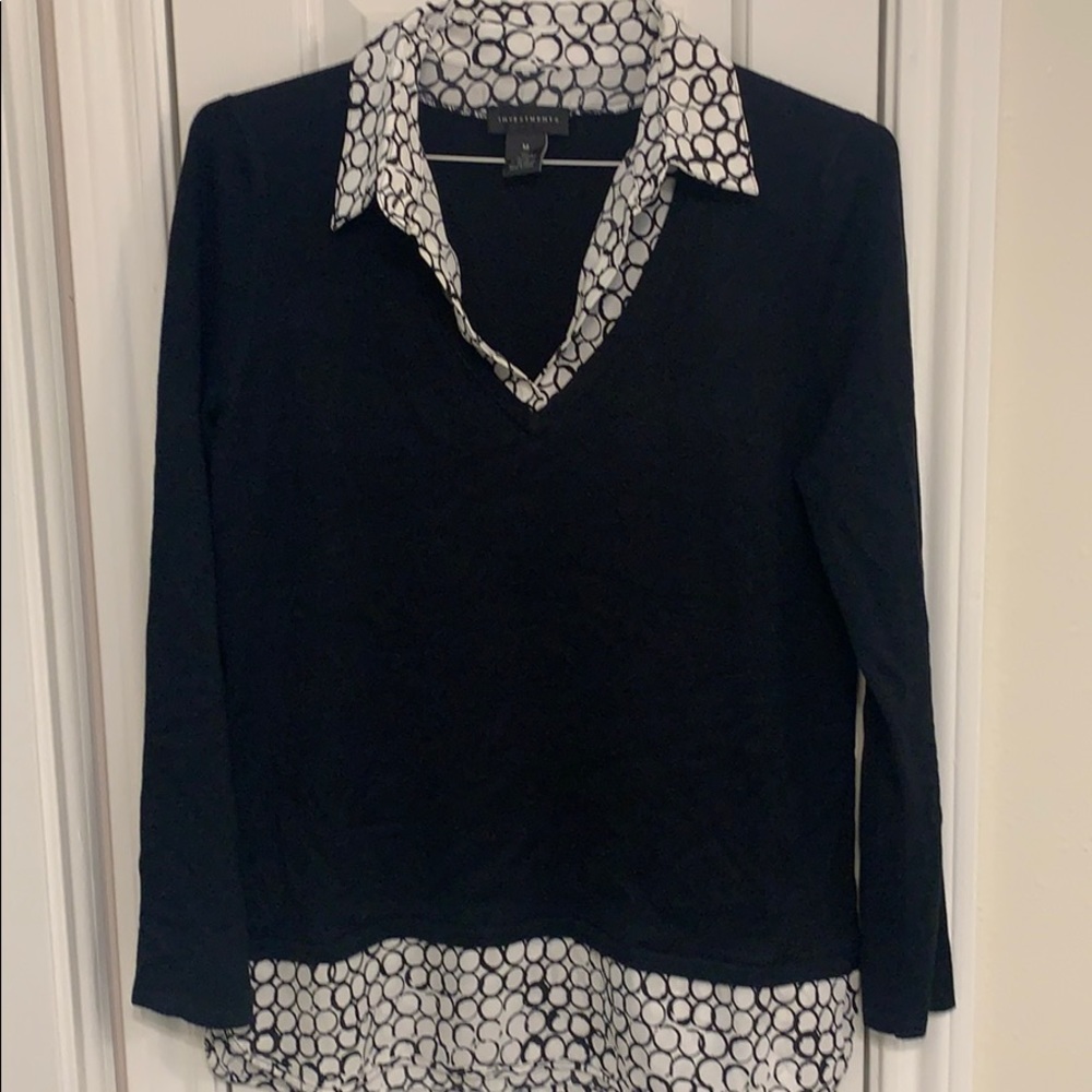 black/white sweater/built-in shell. Long sleeve.